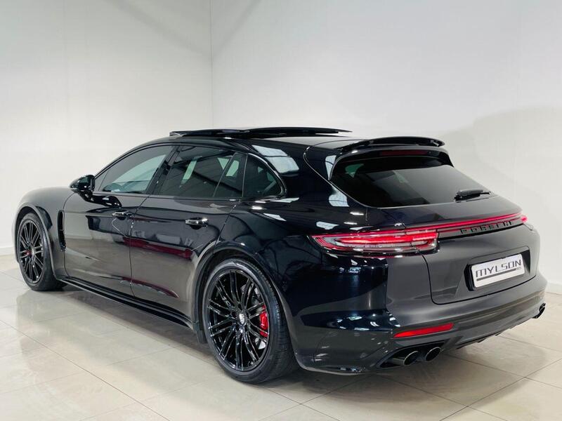 Porsche Panamera view 3