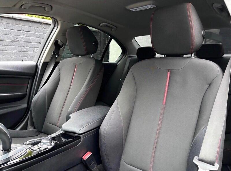BMW 3 Series view 3