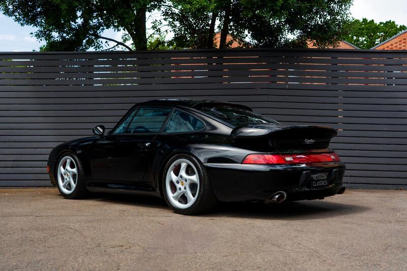 Porsche 911 view 2