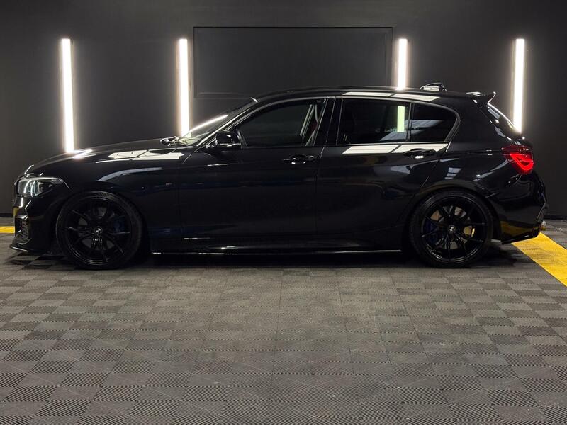 BMW 1 Series view 3
