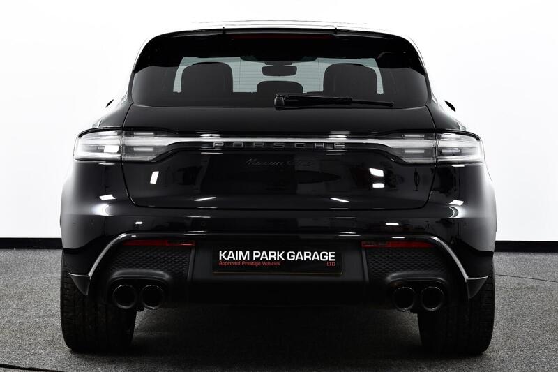 Porsche Macan view 7