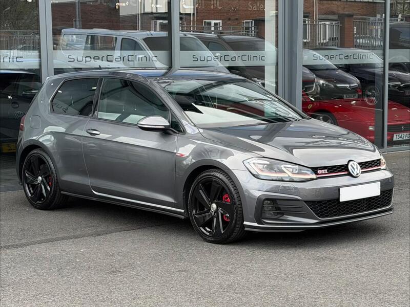 Volkswagen Golf view 4