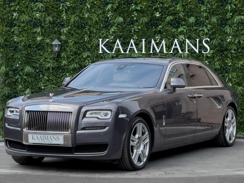 Rolls-Royce Ghost view 3