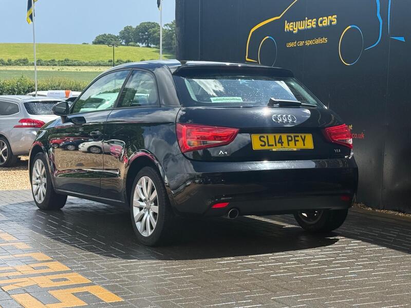 Audi A1 view 3
