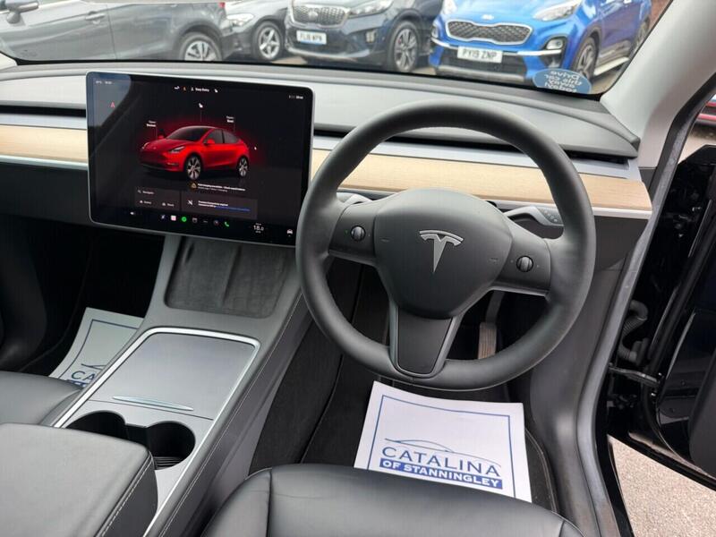 Tesla Model Y view 4