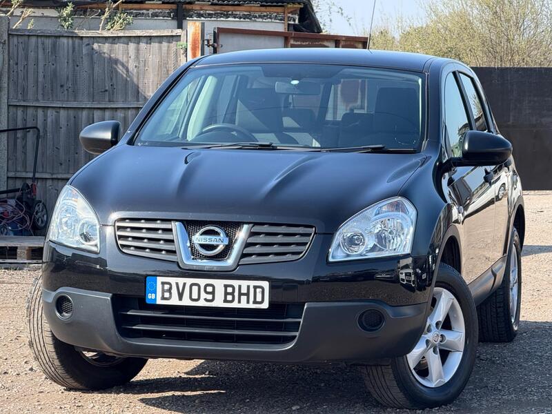 Nissan Qashqai view 2