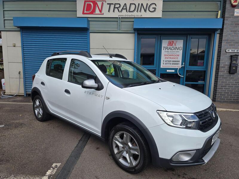 Dacia Sandero Stepway main image