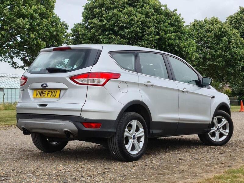 Ford Kuga view 3