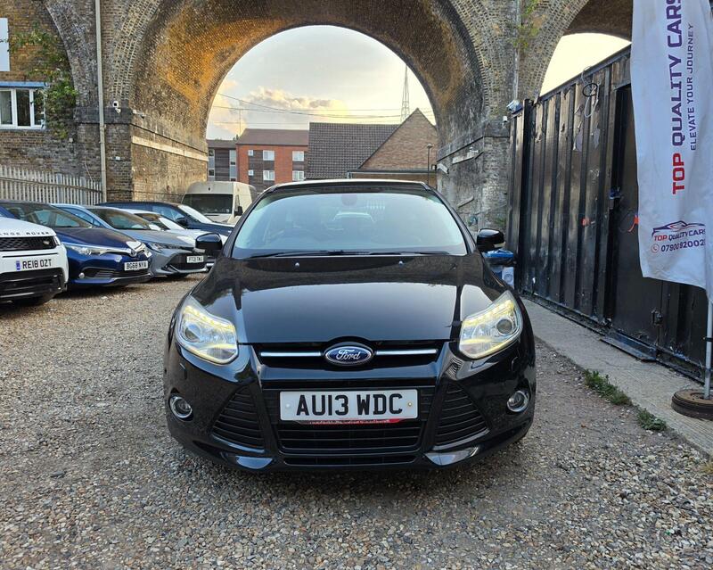 Ford Focus 1.6T EcoBoost Titanium X Euro 5 (s/s) 5dr thumbnail 4