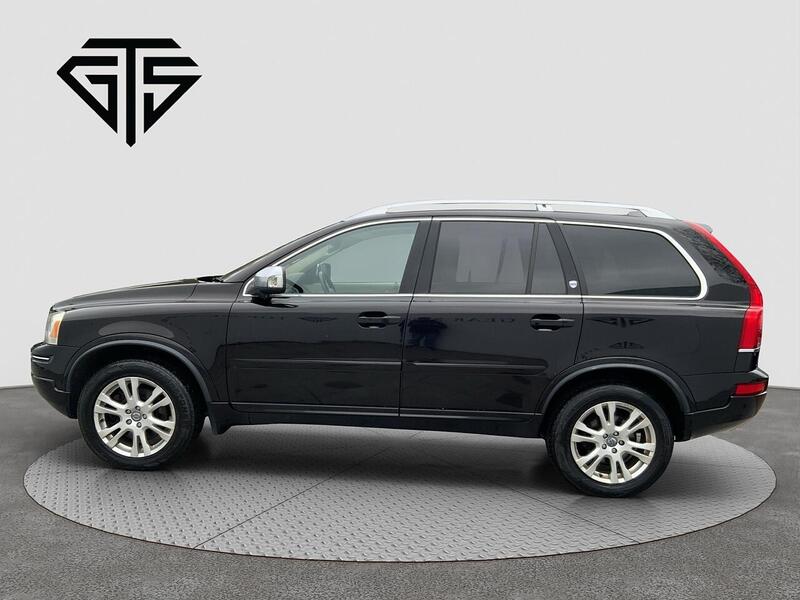 Volvo XC90 view 6