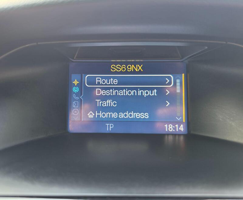 Ford Focus 1.0T EcoBoost Titanium Navigator Euro 5 (s/s) 5dr thumbnail 43