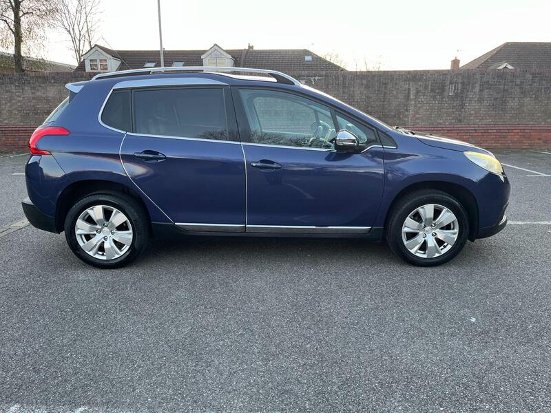 Peugeot 2008 view 7