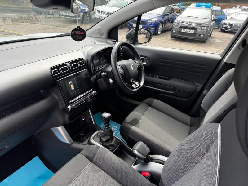 Citroen C3 Aircross view 3