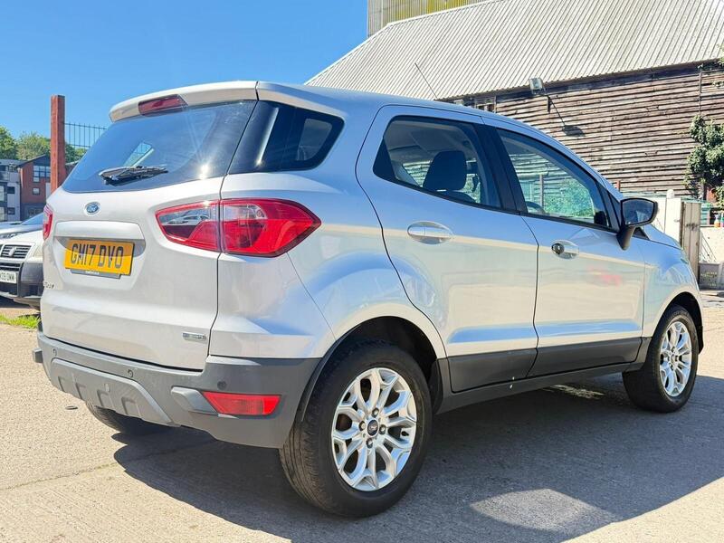 Ford Ecosport view 3