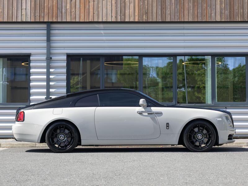 Rolls-Royce Wraith view 2