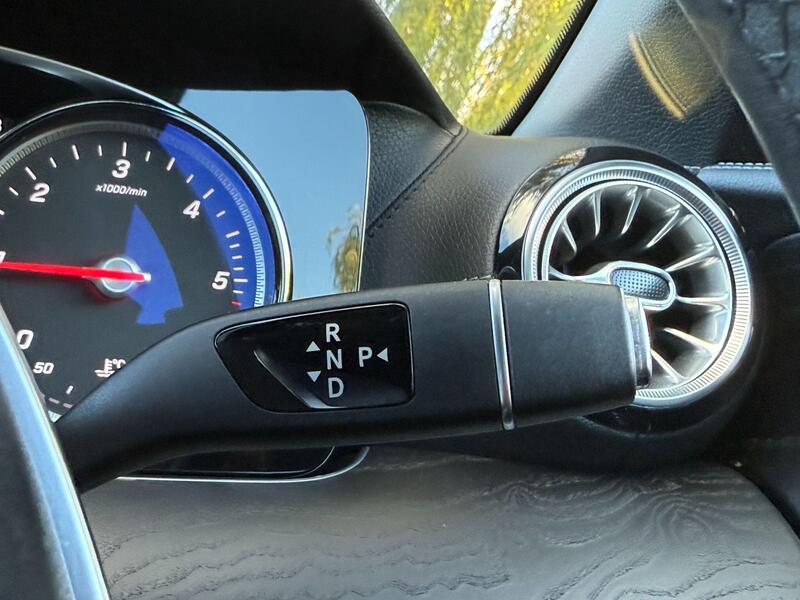 Mercedes-Benz E Class view 49