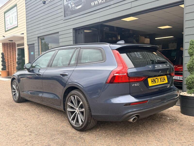 Volvo V60 view 5