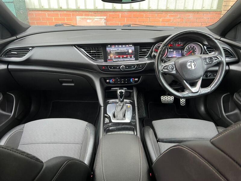 Vauxhall Insignia view 19