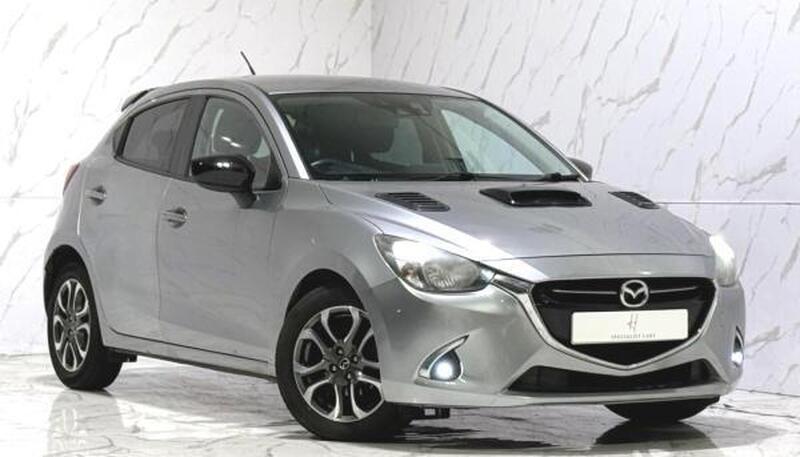 Mazda Mazda2 — photo 1