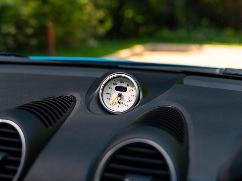 Porsche Cayman view 7