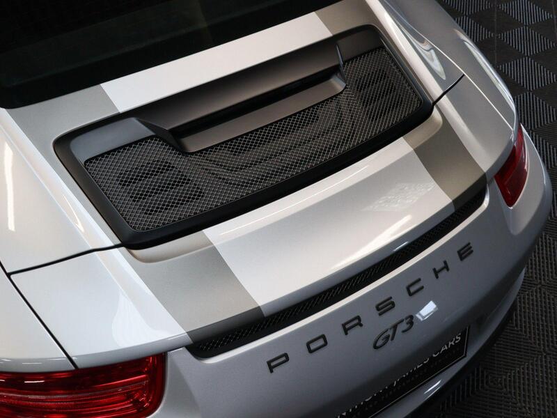 Porsche 911 view 43