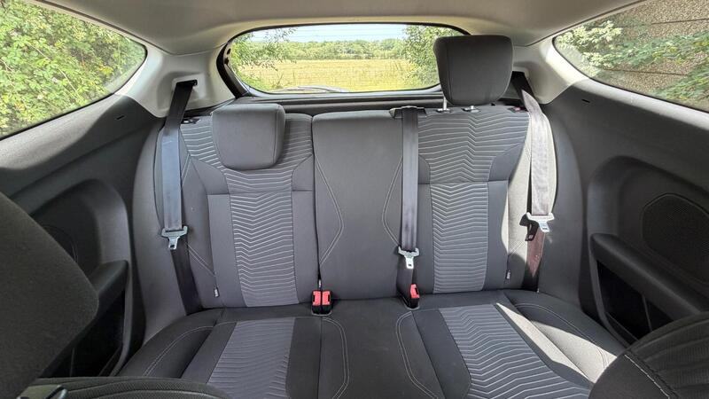 2014 Ford Fiesta — photo 13