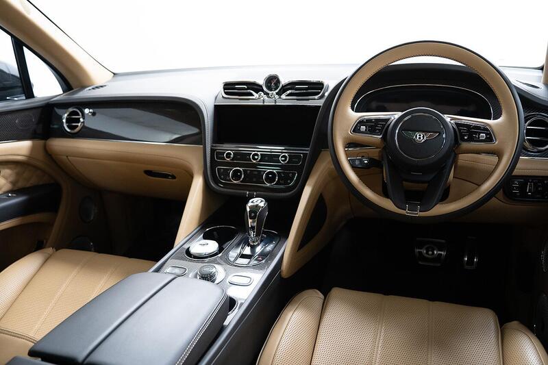 Bentley Bentayga view 6