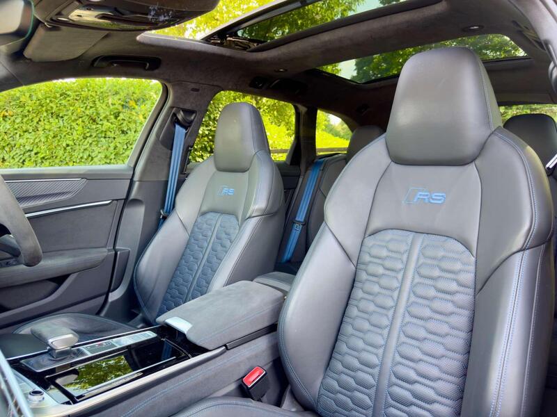 Audi RS6 Avant view 4