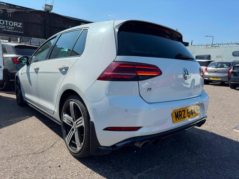 Volkswagen Golf view 7