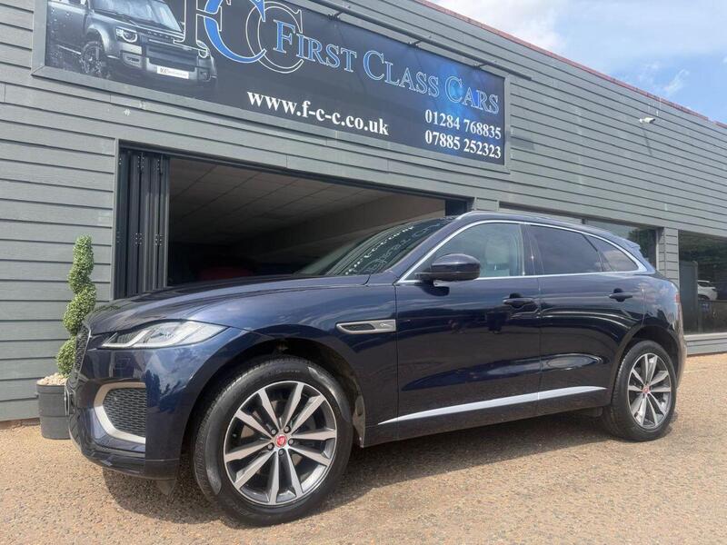 Jaguar F-Pace view 6