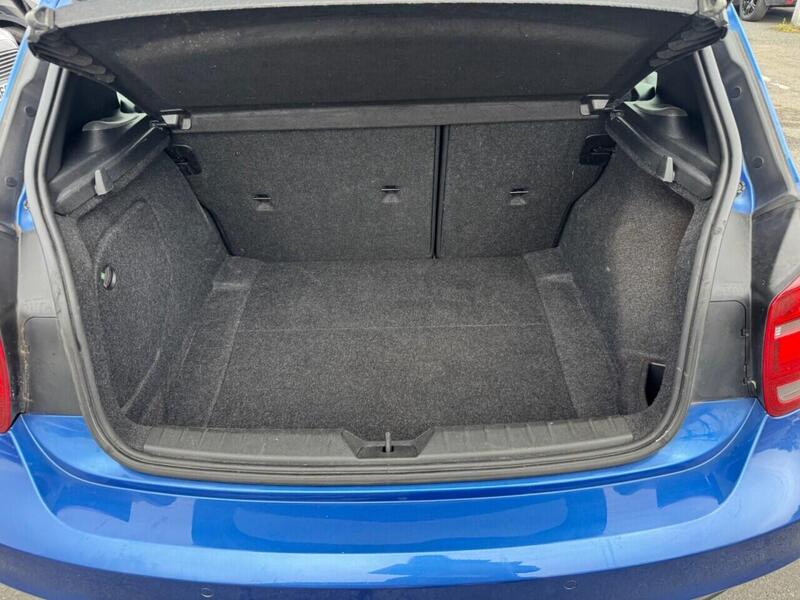 BMW 1 Series view 5