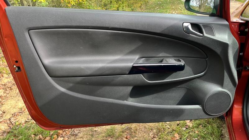 2013 Vauxhall Corsa — photo 45