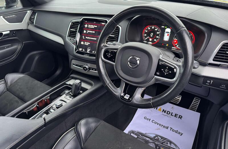 Volvo XC90 view 4