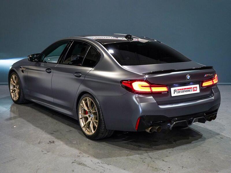 BMW M5 view 4