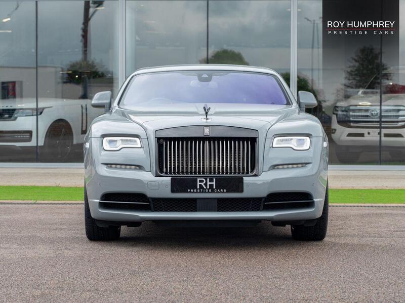 Rolls-Royce Wraith view 4