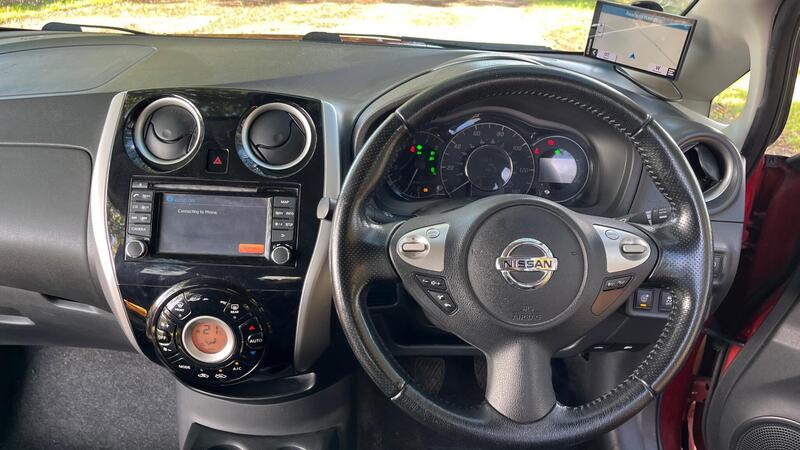 2014 Nissan Note — photo 40