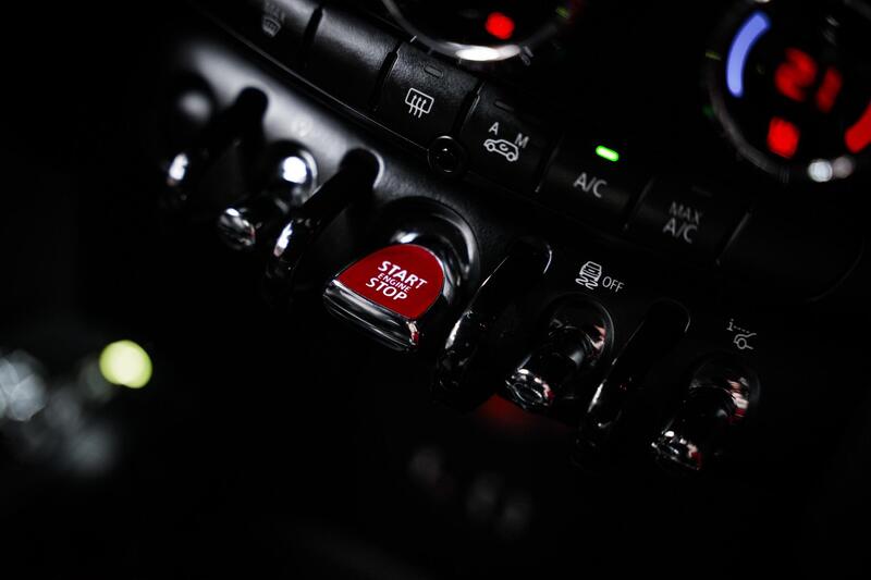 Mini Hatch view 5