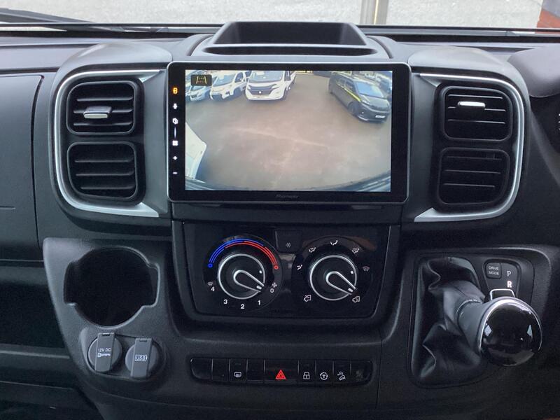 Auto-Trail Expedition C72 — image 23