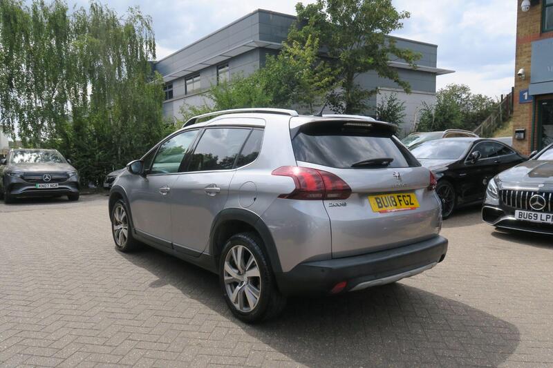 Peugeot 2008 view 5