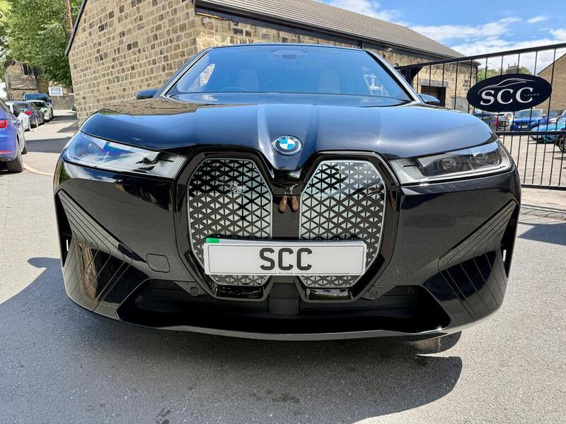 BMW Ix view 5