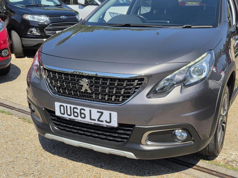 Peugeot 2008 view 7