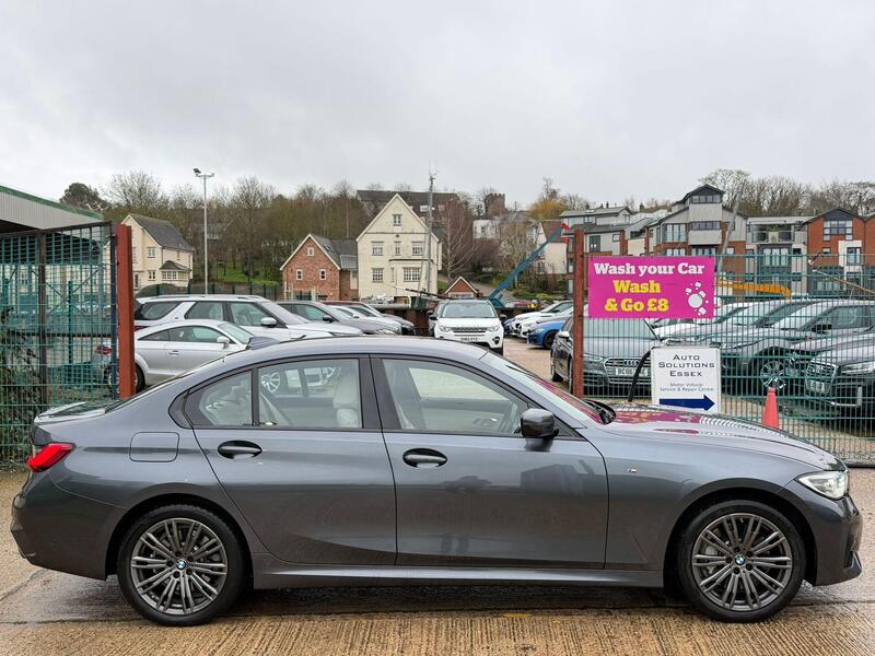 BMW 3 Series view 3