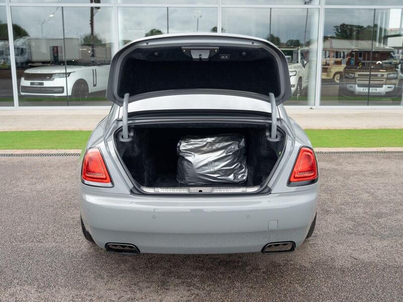 Rolls-Royce Wraith view 7