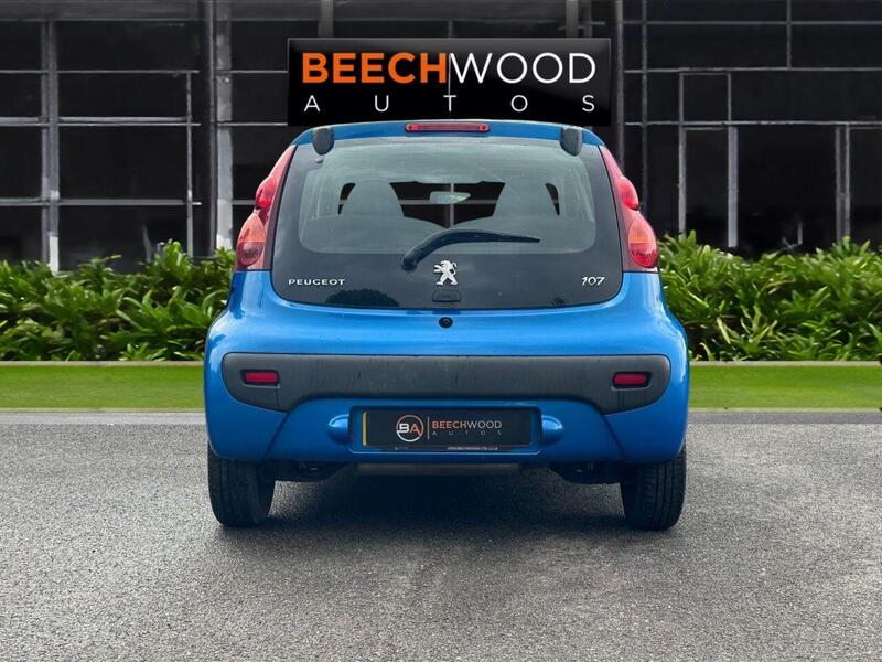 Peugeot 107 view 4