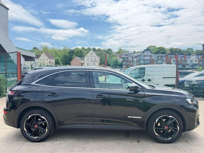 DS Automobiles DS 7 Crossback view 2