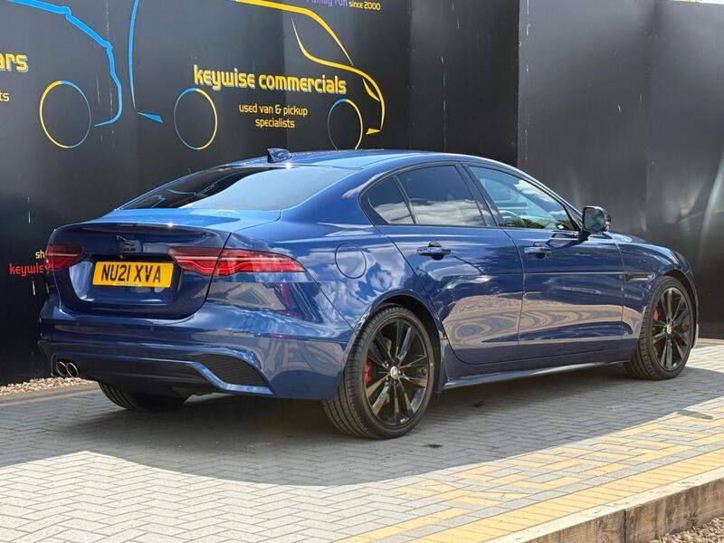 Jaguar Xe view 5