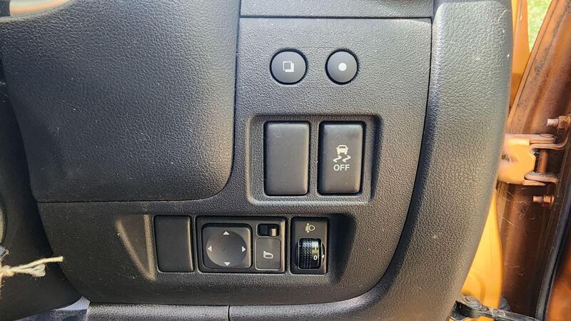 2011 Nissan Micra — photo 24