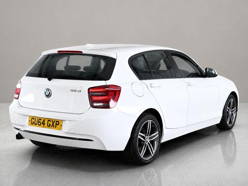BMW 1 Series view 6