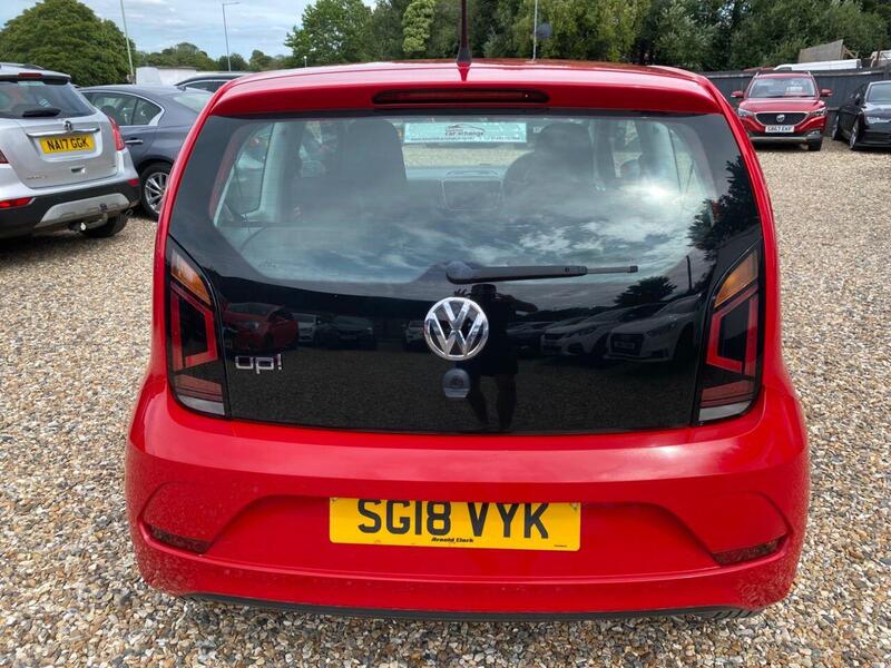 Volkswagen Up! view 6