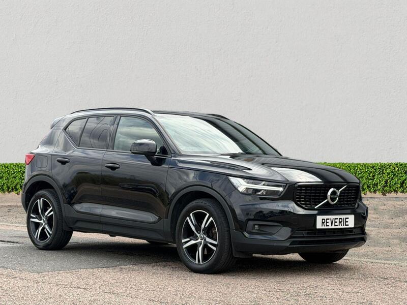 Volvo XC40 main image